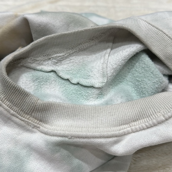 A&F Tie-Dye Sweatshirt - Picture 5 of 5